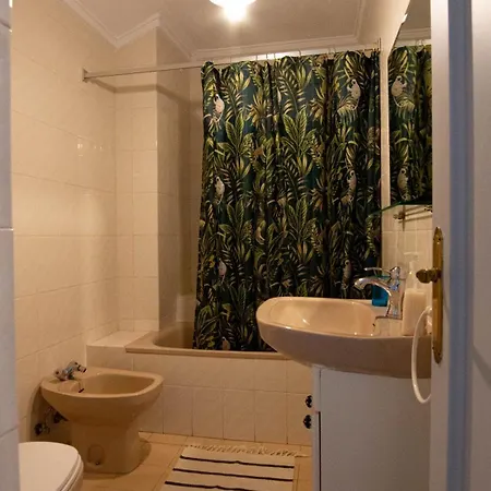 Apartamento Vistamar Apartment *